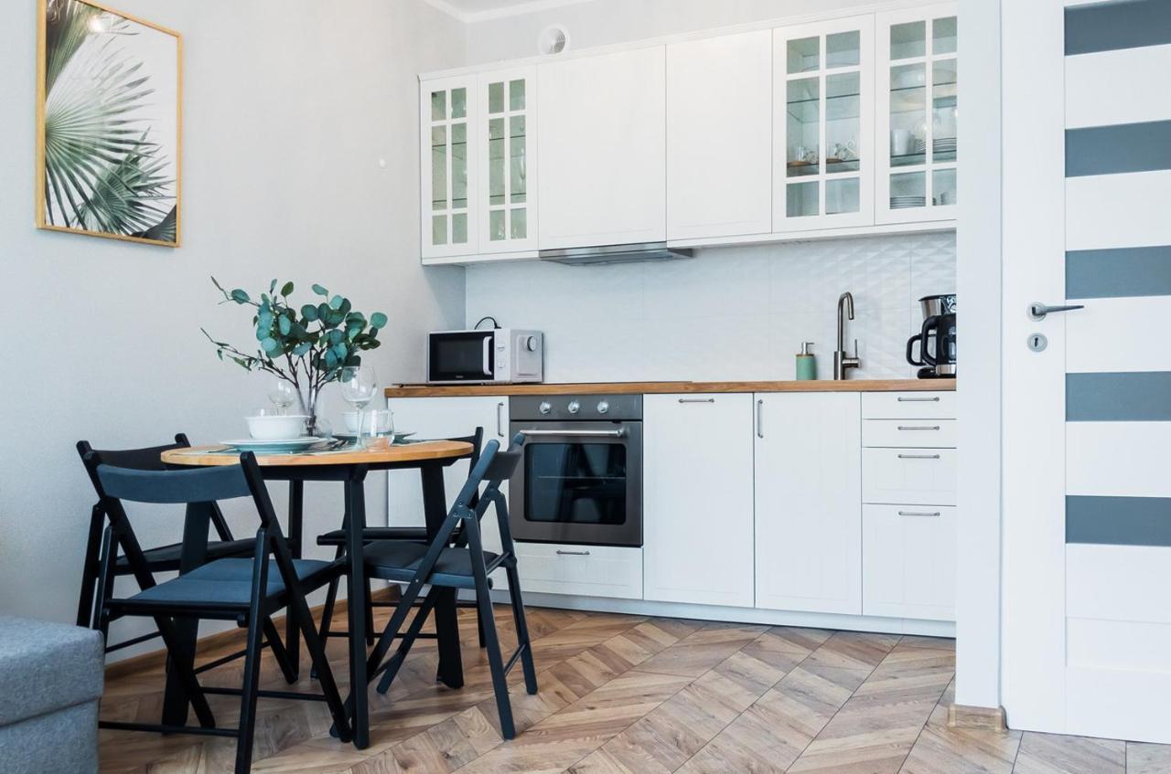 Baszta Jacek Aon Apartment *